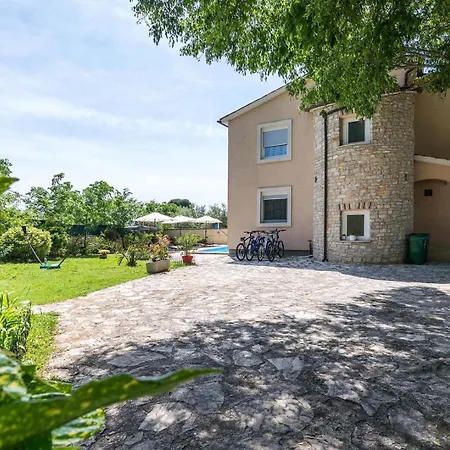 Villa Oaza