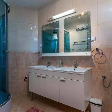 Oaza Villa *